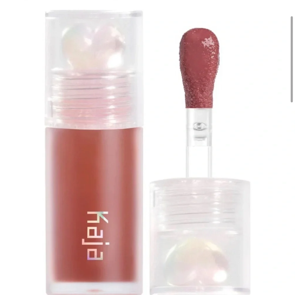 KAJA Juicy Glass Hydrating & Plumping Lip Oil in Cherry Cola NEW
